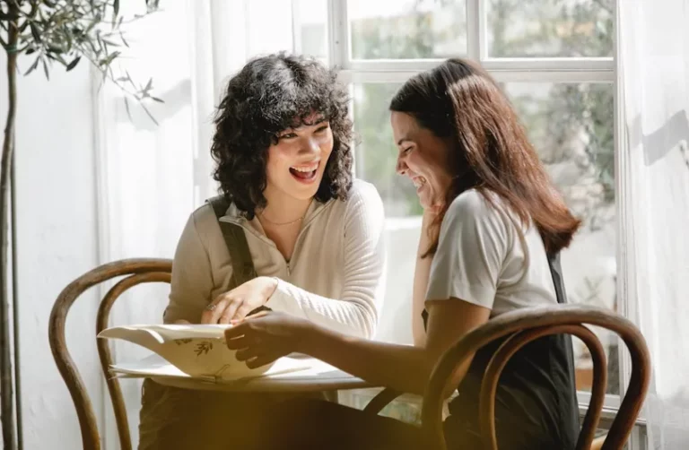 How Rational Emotive Behavior Therapy Helps in Managing Negative Emotions