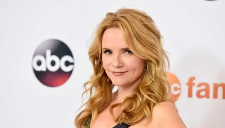 Lea Thompson's Net Worth, Age, Height, Weight, Career, And Full Bio
