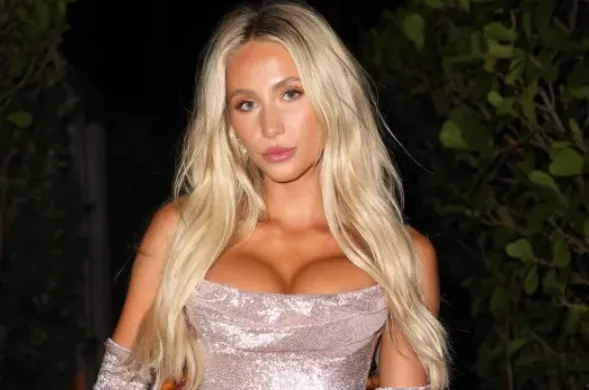 Alix Earle Height And Weight, Age, Net Worth, Career, And More