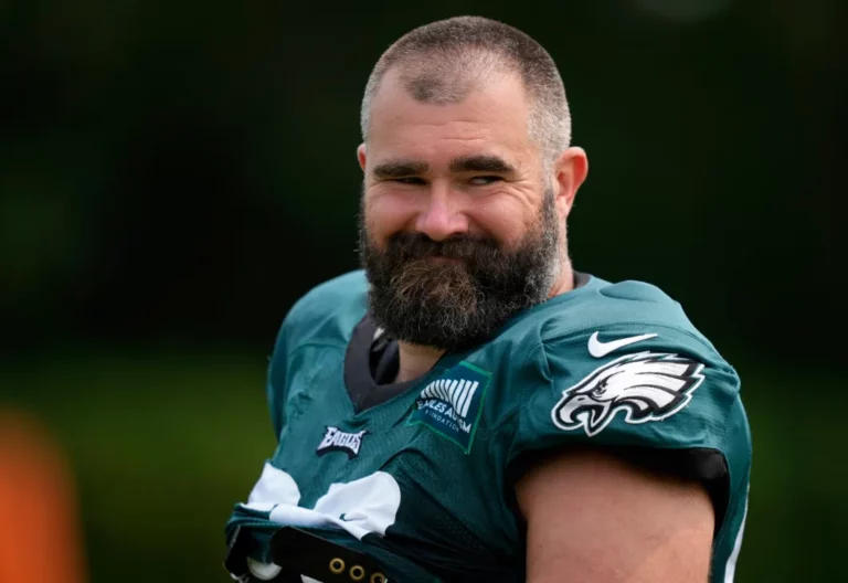 Jason Kelce Age, Height, Weight, Net Worth, Career, And Full Bio Jason Kelce Age, Height, Weight, Net Worth, Career, And Full Bio