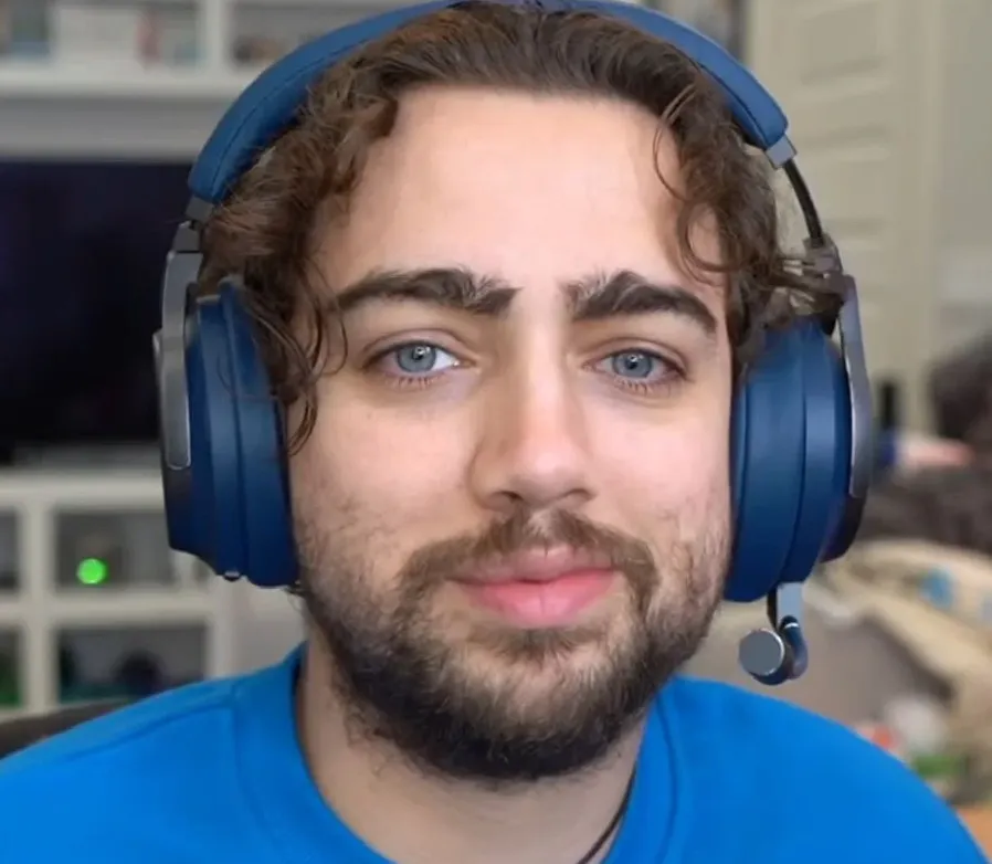 Mizkif Height, Age, Height, Weight, Net Worth, Career, And More