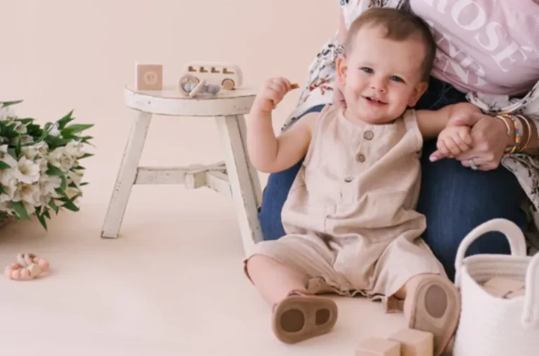 The Benefits of Choosing Gender-Neutral Clothing for Your Child