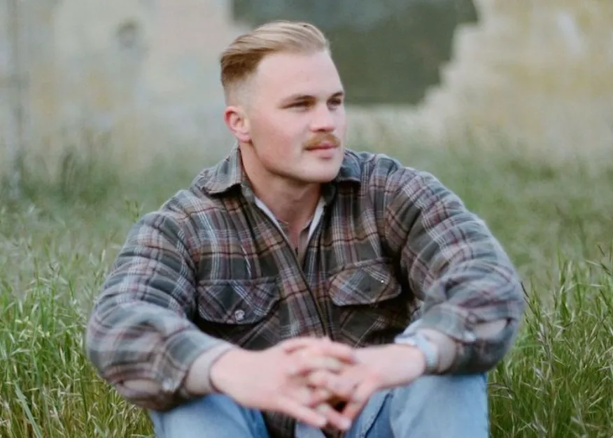 Zach Bryan Height And Weight, Age, Net Worth, Career, And More