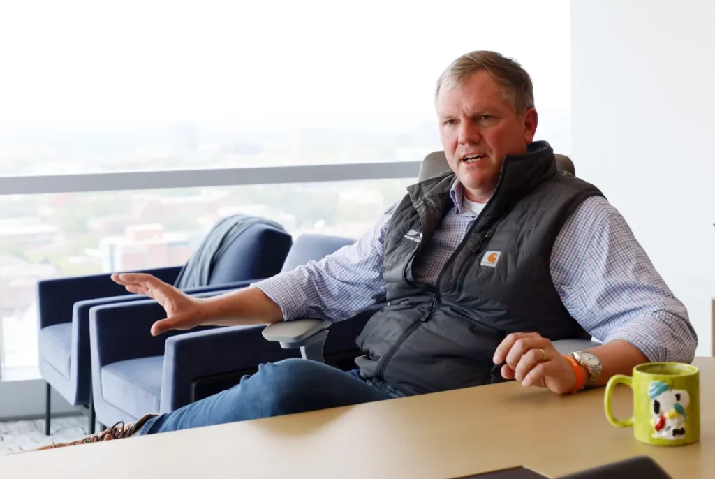 Alan Shaw's Wife, Age, Height, Weight, Net Worth, Career, And Full Bio