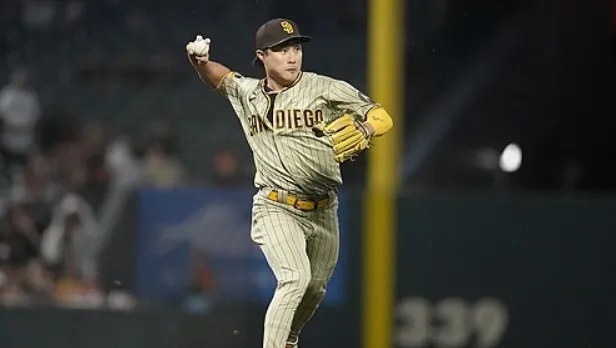 Ha-Seong Kim's Wife, Age, Height, Weight, Net Worth, Career, And Full Bio