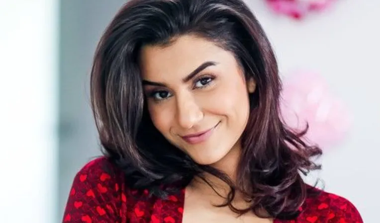 Roxie Sinner Age, Height, Weight, Net Worth, Career, And More