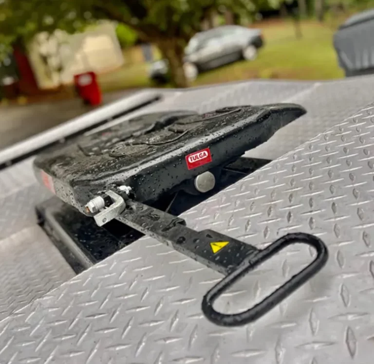 Using Fifth-Wheel Hitches for Comfortable RV Transportation Using Fifth-Wheel Hitches for Comfortable RV Transportation