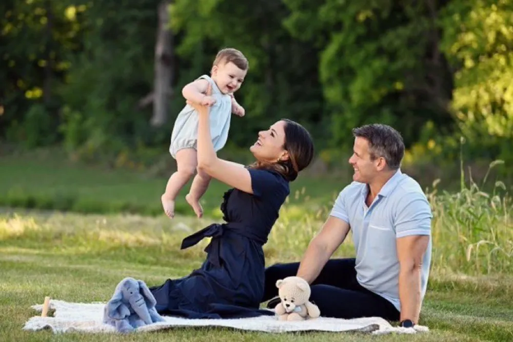 Adam Kinzinger's First Wife, Age, Height, Weight, Net Worth, Career, And Full Bio