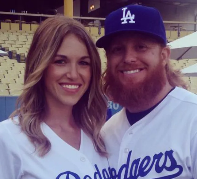 Justin Turner Wife, Age, Height, Weight, Net Worth, Career, And More