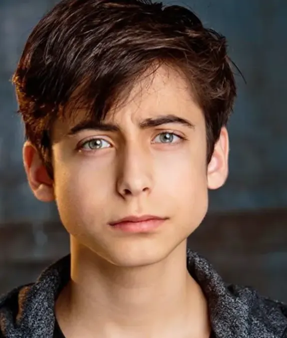 Aidan Gallagher Age A Complete Look at the Young Star’s Life, Career, and Success