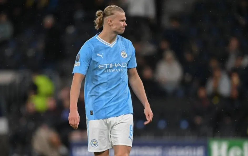 Erling Haaland Height Stats, Net Worth, Girlfriend, Contract & Lifestyle 2025 (4)
