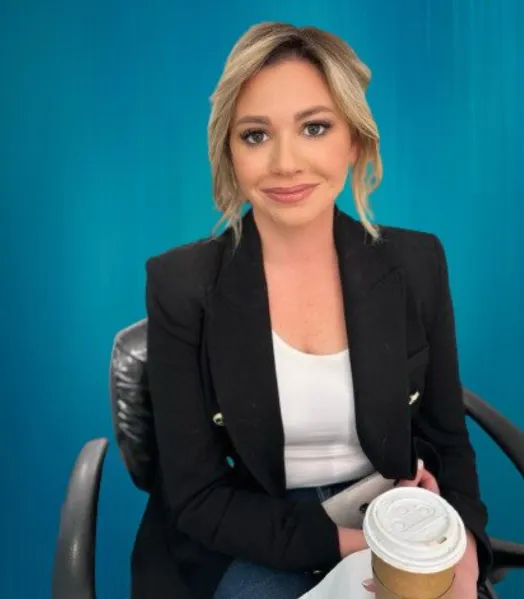 Kerri Urbahn’s age: A Clear and Simple Look Kerri Urbahn's age A Clear and Simple Look