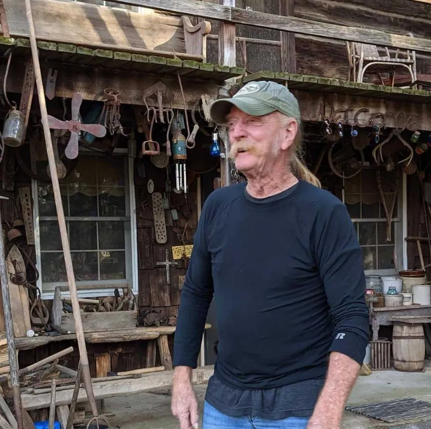 Johnny Jett Age, Life, and Legacy The Barnwood Builders Star