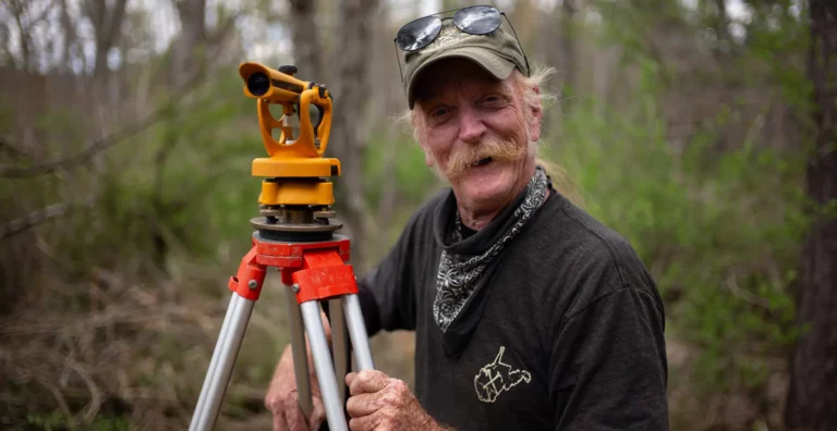 Johnny Jett Age, Life, and Legacy The Barnwood Builders Star