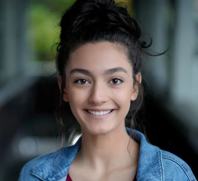 Lily Robertson Age A Complete Guide to Her Life, Career, and More