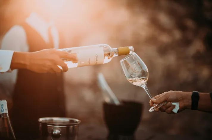 Navigating the Wine List: Tips for Selecting the Perfect Pair for Dinner Navigating the Wine List: Tips for Selecting the Perfect Pair for Dinner