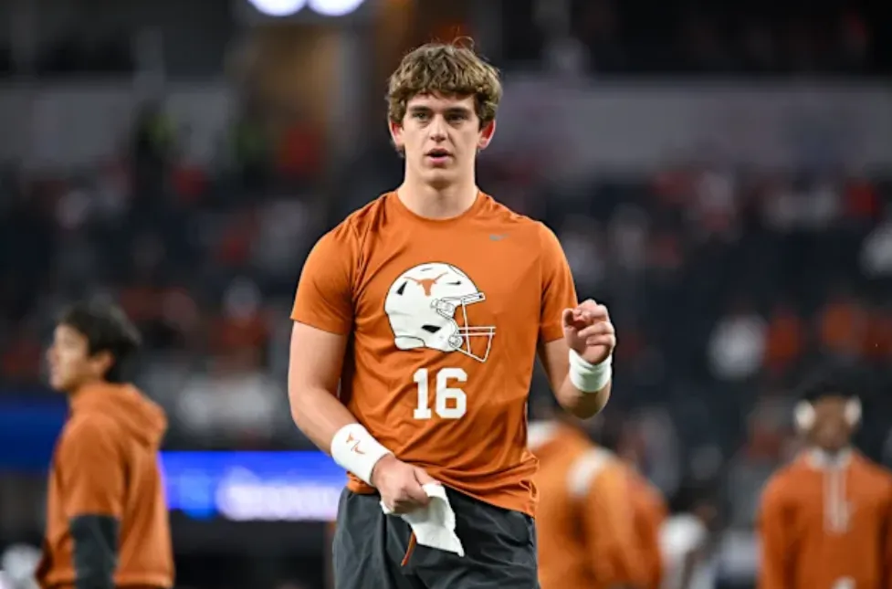 Arch Manning Girlfriend, Age, Height, Weight, Net Worth, Career, And Full Bio In 2025