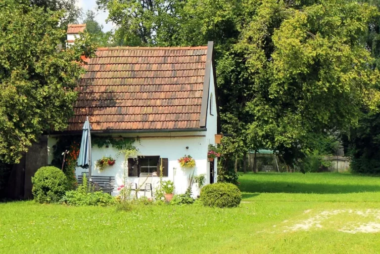 Choosing the Right Concrete Shed for Your Home Needs