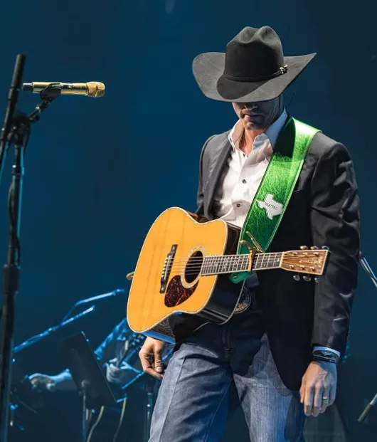 Parker McCollum Height, Age, Weight, Net Worth, Career, And More