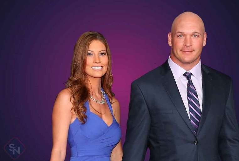 brian urlacher wife