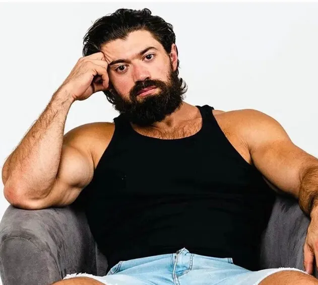 Alex Hormozi Age – Full Biography, Net Worth 2025, Lifestyle, Career & Untold Facts