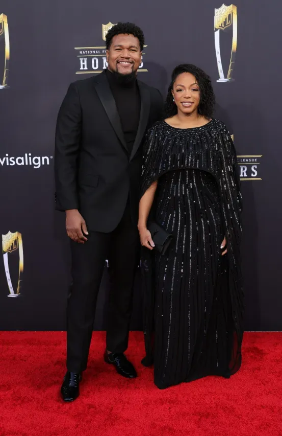 Dion Dawkins' Wife, Age, Height, Weight, Net Worth, Career, And Full Bio In 2025