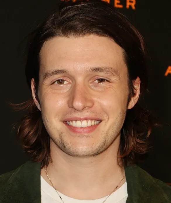 Nick Robinson Girlfriend Secrets Behind His Love Life Revealed