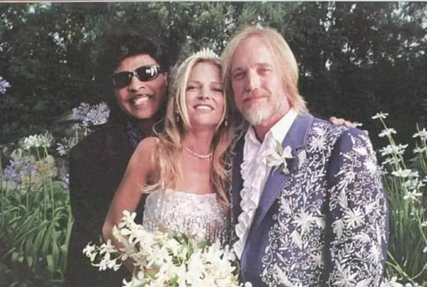 Tom Petty's Wife, Age, Height, Weight, Net Worth, Career, And Full Bio In 2025