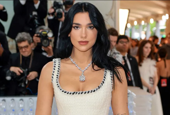 Dua Lipa Age, Real Name, Net Worth, Career, and Life Story (2025 Guide)