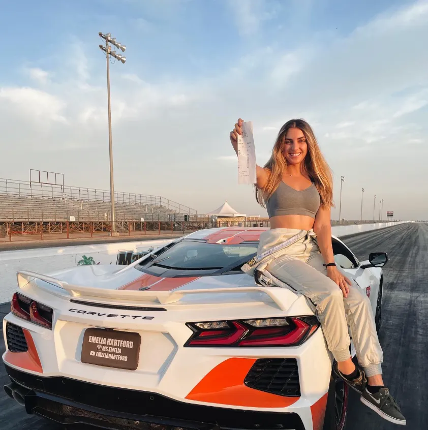 Emelia Hartford Net Worth, Age, Height, Weight, Career, And Full Bio In 2025