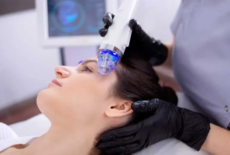 Microneedling with RF Advanced Skin Tightening and Collagen Renewal Technology
